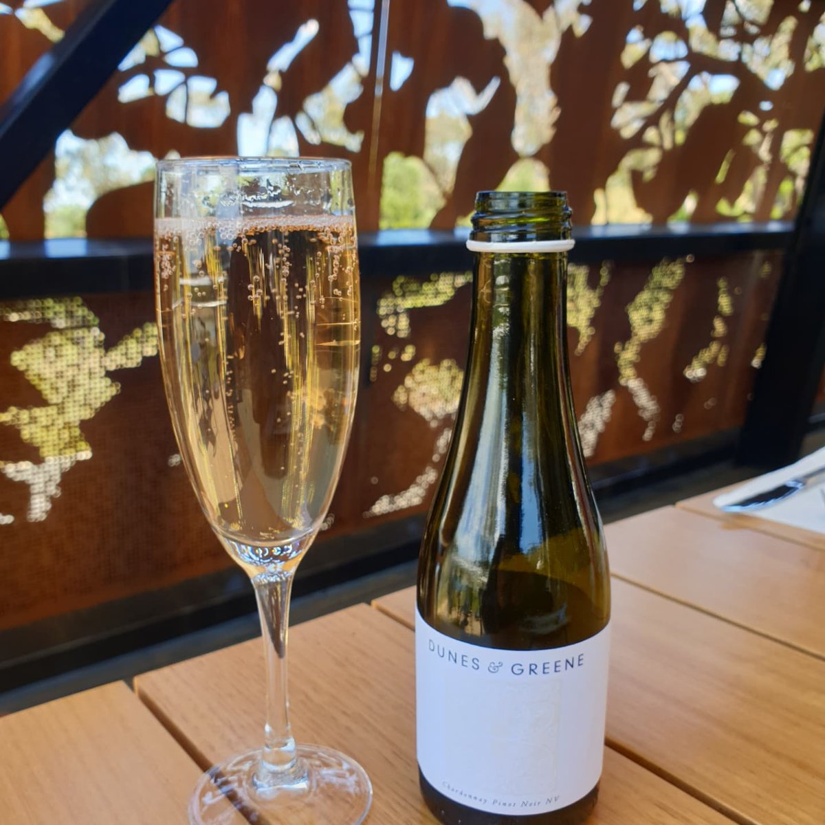 Silverquick13's tweet image. #HappyStuff
Highly recommend Montague Orchard in Narre Warren North just off Lysterfield Lake (went before Christmas)

Very beautiful Apple Orchard, delicious meals outdoors and great produce store 😊