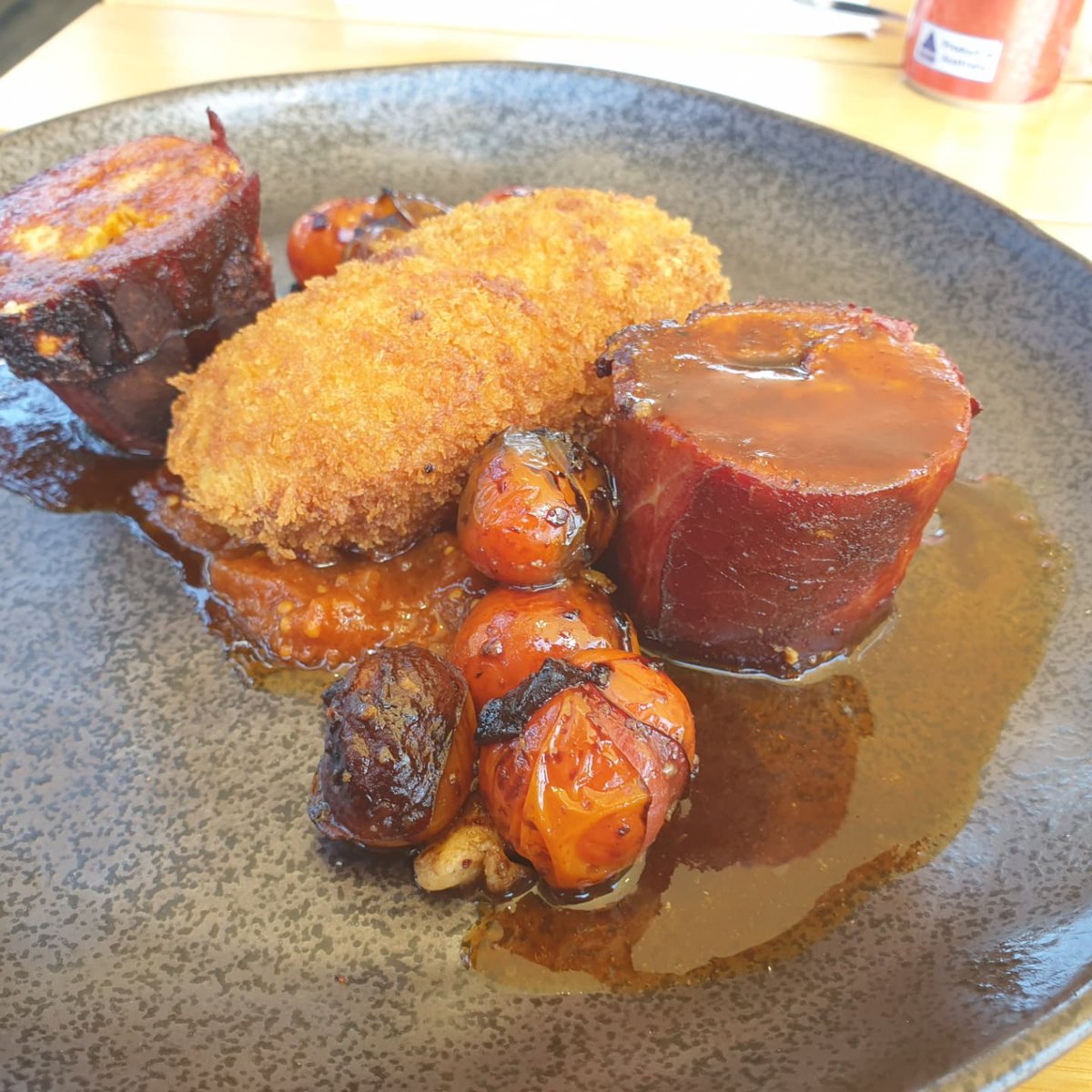 Silverquick13's tweet image. #HappyStuff
Highly recommend Montague Orchard in Narre Warren North just off Lysterfield Lake (went before Christmas)

Very beautiful Apple Orchard, delicious meals outdoors and great produce store 😊