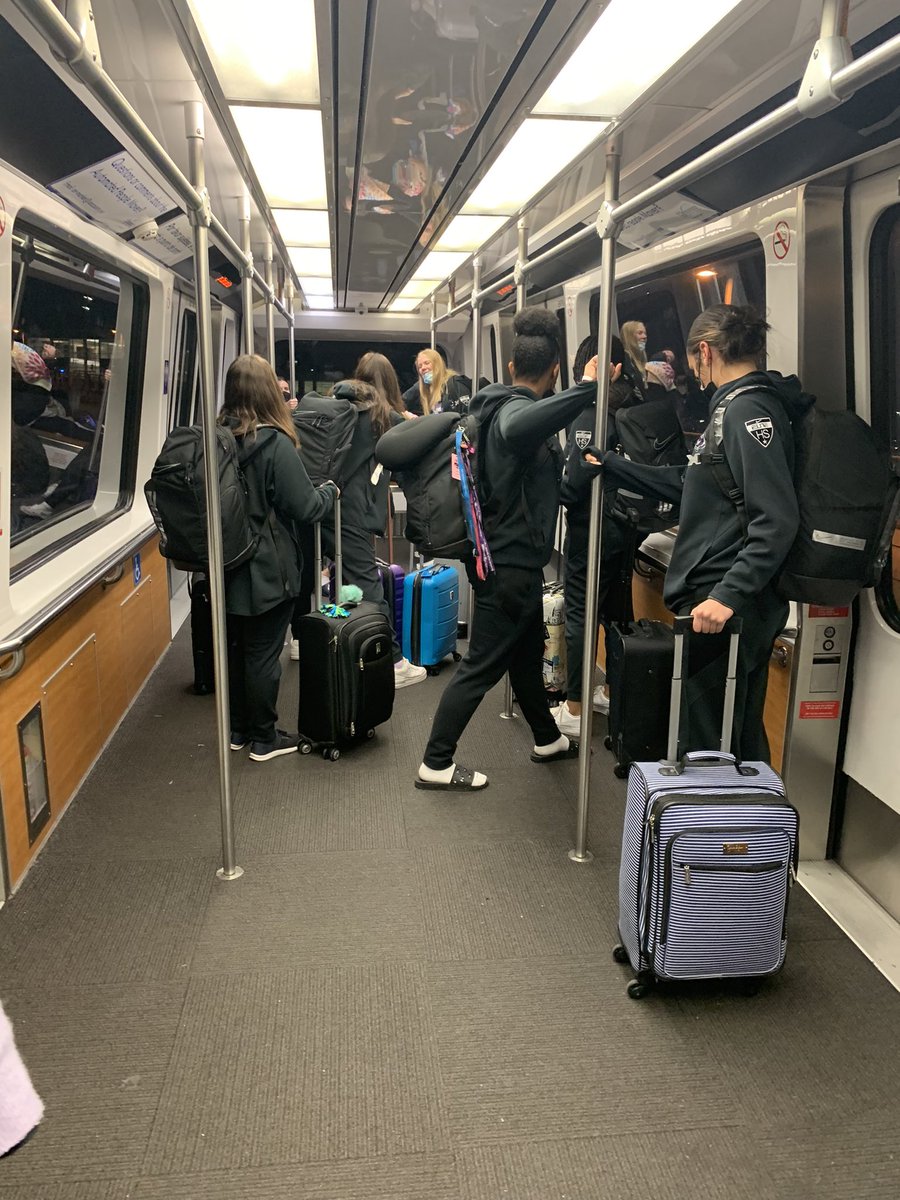 We have arrived!!! 🛬

Lady Tigers are in Stockton 📍

#MLKClassic #FeartheROAR