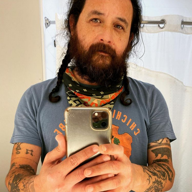 HiTechDiamond's tweet photo. Samuel Jacobo Smith is a full-time #jewelrymaker in #Austin, TX. Samuel has been making jewelry for nearly 3 decades. In addition to #lapidary, he’s also a #beadsmith, #leathersmith and #metalsmith! 😲

#handmadejewelry #diyjewelry #cabochon  #cabochonmaker #highwaybanditjewelry https://t.co/4jC7U8s5pG