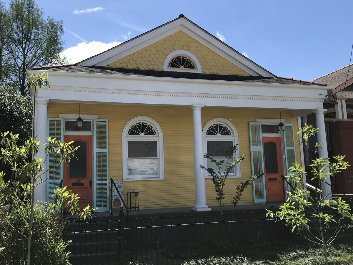 jessdbateman's tweet photo. To celebrate the hearing for HB 1782 I’ll be posting some of my favorite examples of middle housing. Share yours in the replies!🏘 #Homes4WA #missingmiddle https://t.co/QErNhQszrW