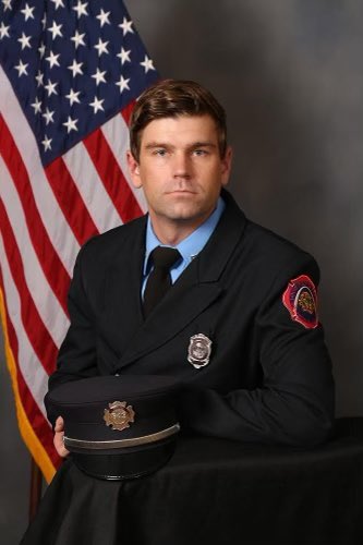 Please continue to keep the family &amp; friends of Firefighter Benjamin Polson, and the @STLFireDept, lifted in prayer during this difficult time. #FirstResponders 
