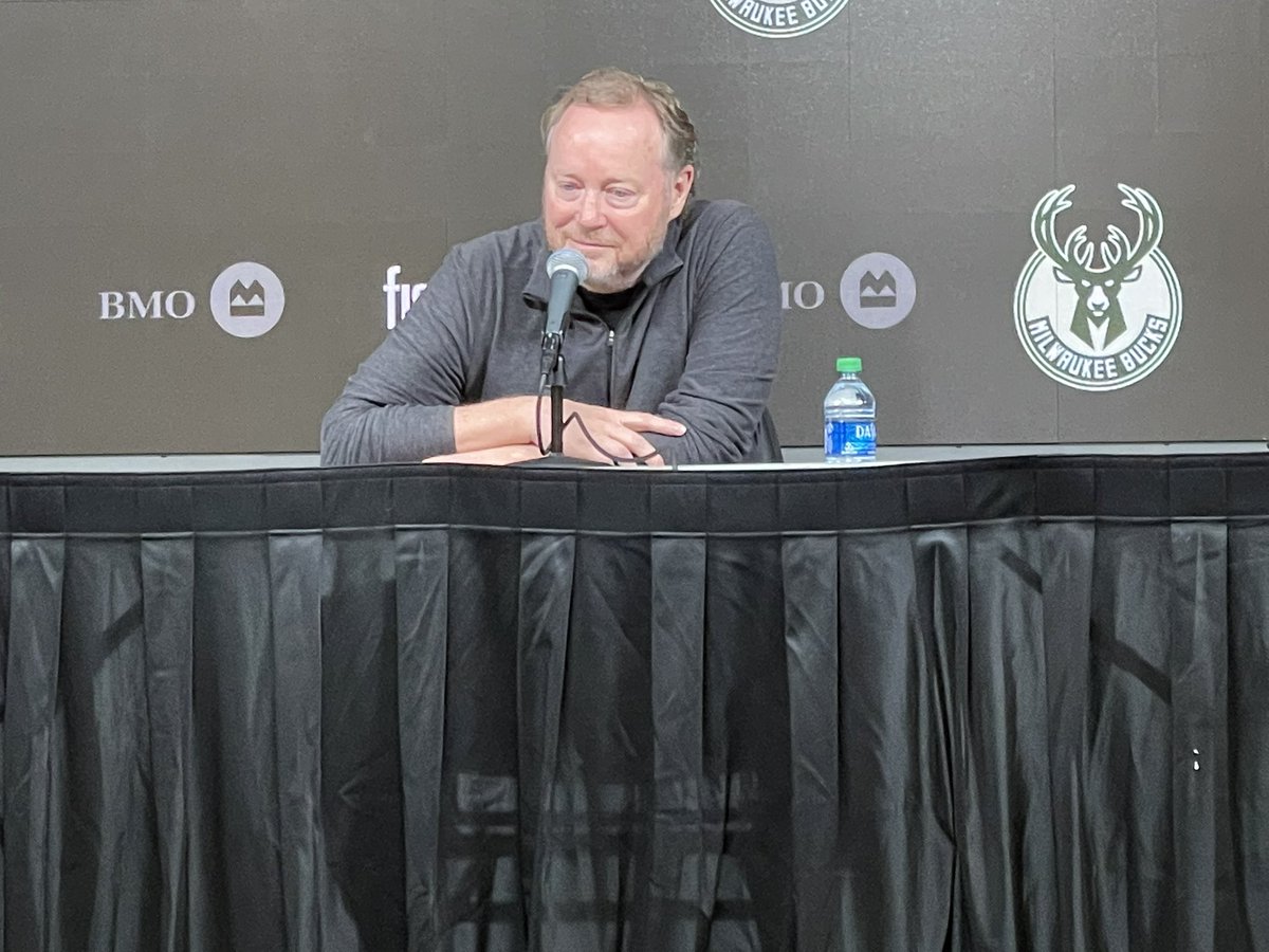 DaveKoehnPxP's tweet photo. Good to see this guy back at the podium. #WelcomeBackBud https://t.co/EvAKg3yYZF