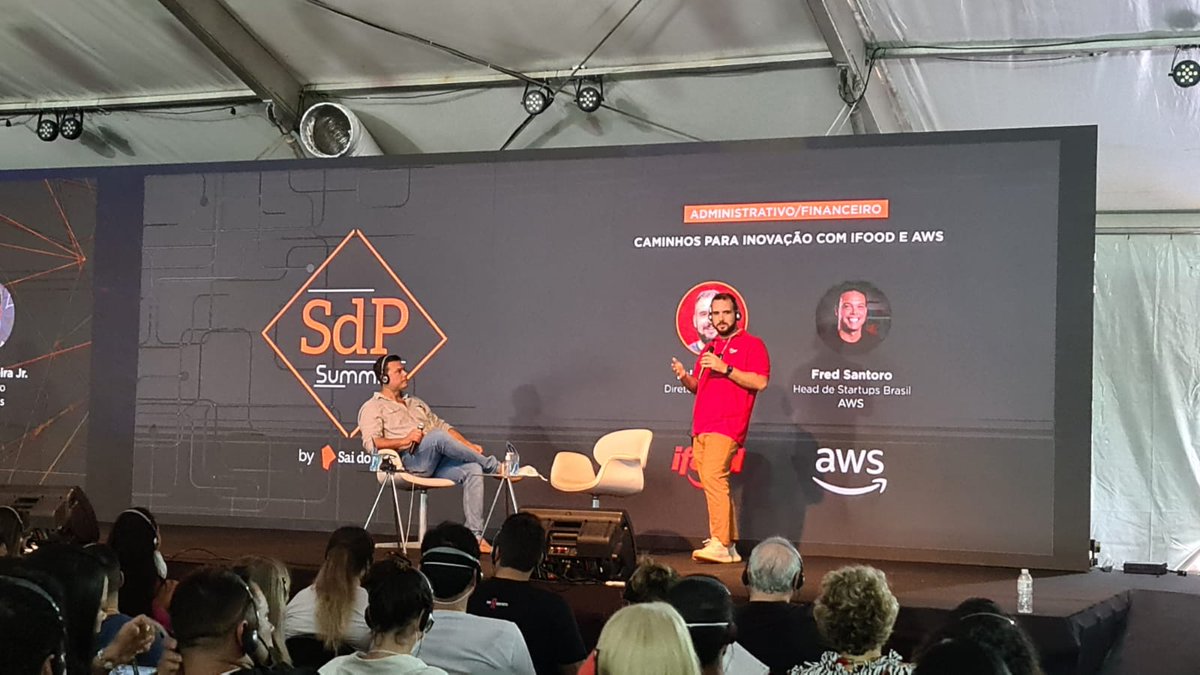 mathmages's tweet photo. Tem Saci no RJ prestigiando o primeiro dia da Rio Innovation Week 2022, 
o mais completo encontro de Tecnologia e Inovação da América Latina!
Agradecemos por todo o apoio da Incubadora de Empresas UEA - INUEA, porque conhecimento nos permite alçar voos mais altos. https://t.co/uJ6T83Bpm7