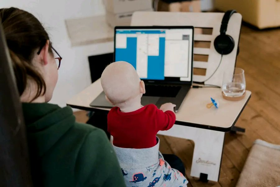 How to Write a Work Email from Home

🤣🤣🤣 Every day. Work from home is super.

buff.ly/3fk8eA8