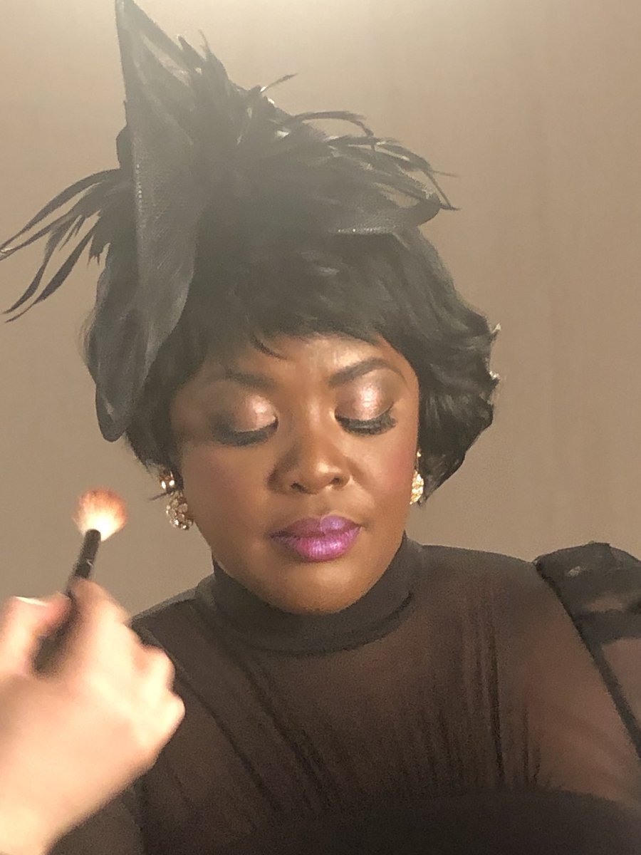 ecroftdesign's tweet photo. Aunt Yvette working a 1990s bob.  My Muse🖤
#KingsOfNapa #KingOfNapahair https://t.co/qCLyAkHgPS