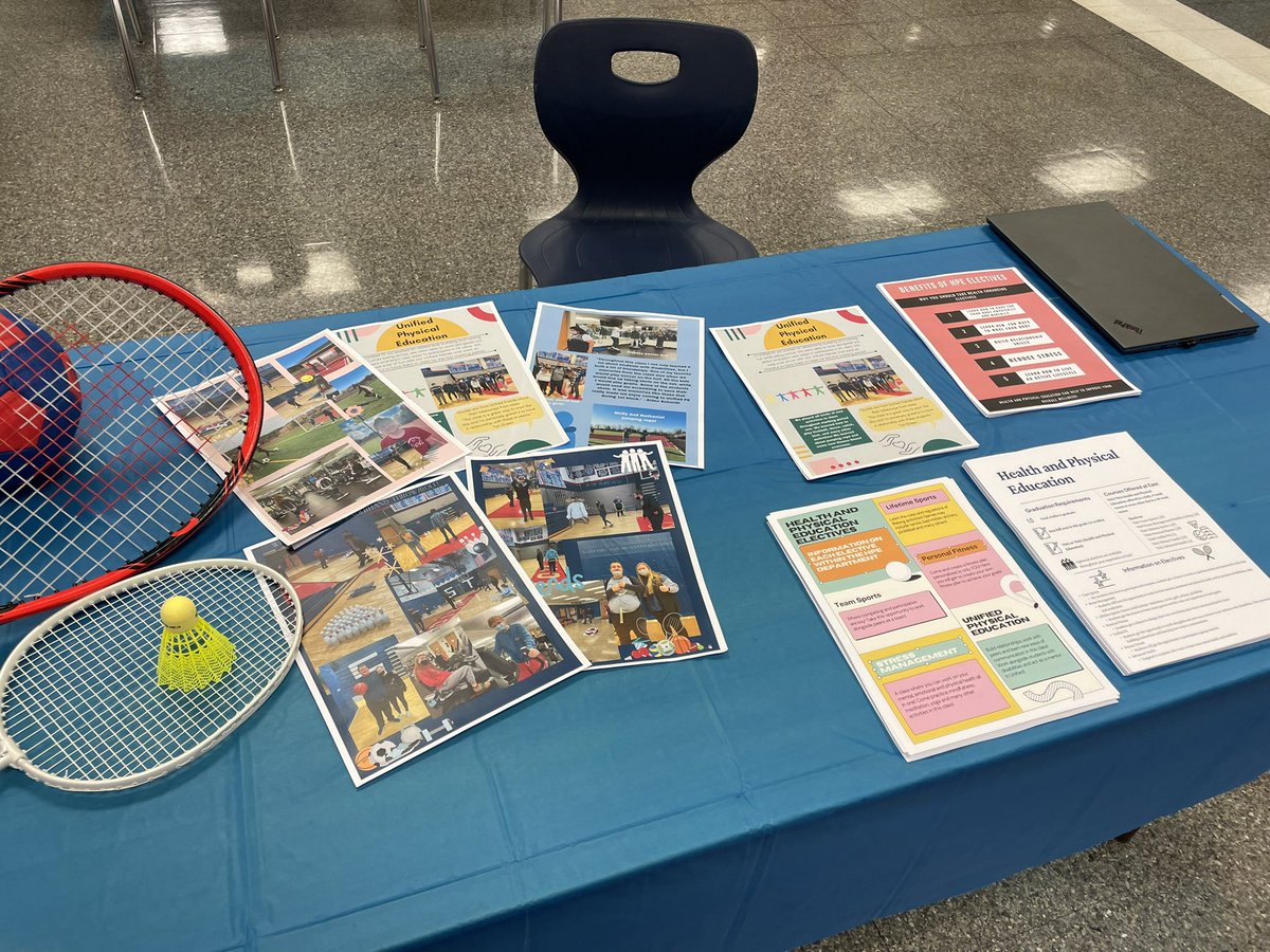 9th grade curriculum fair at East! Can’t wait to tell the CB families all about the awesome courses we have in the high school! 🏸🏋🏼‍♀️🧘🏼