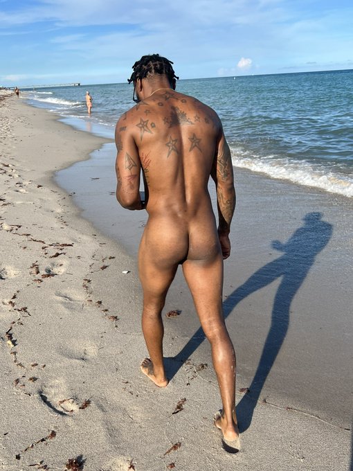 Fun in the sun #beachlife #OnlyFans #PH https://t.co/oaNpueJyeh<a href="/tag/beachlife"class="tags">#beachlife</a><a href="/tag/onlyfans"class="tags">#OnlyFans</a><a href="/tag/ph"class="tags">#PH</a>