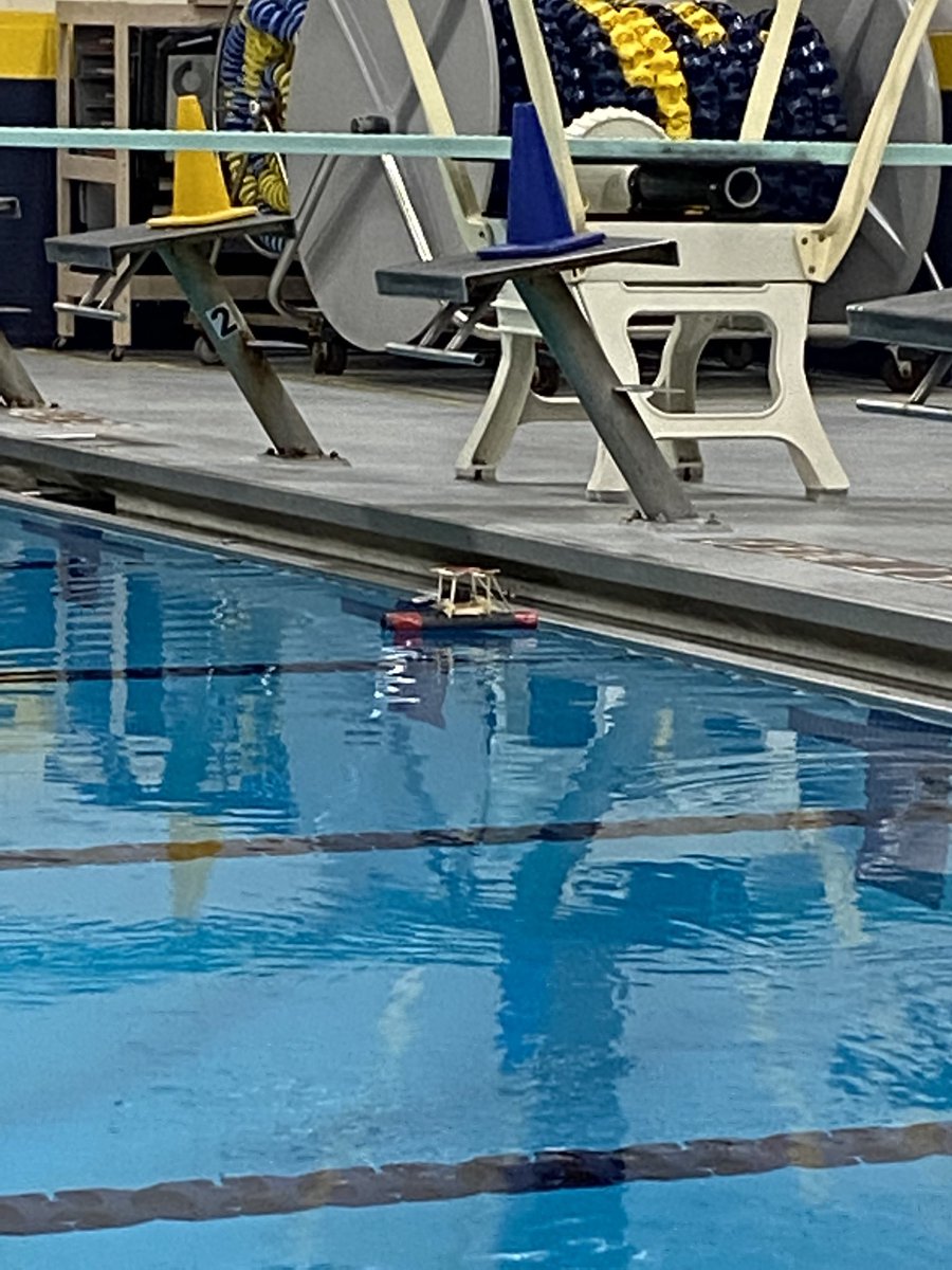 mw_sro's tweet photo. RC boats with Schewe class in the school pool. Great job boys!! https://t.co/WjGGHnCchG