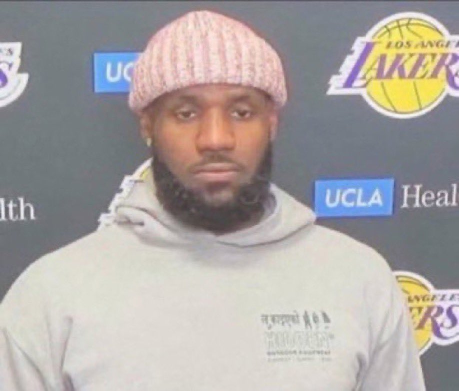 JWepp's tweet photo. pray for LeBron, aint nothing wrong with him he just deserve better. https://t.co/P4Bx3HQvtg