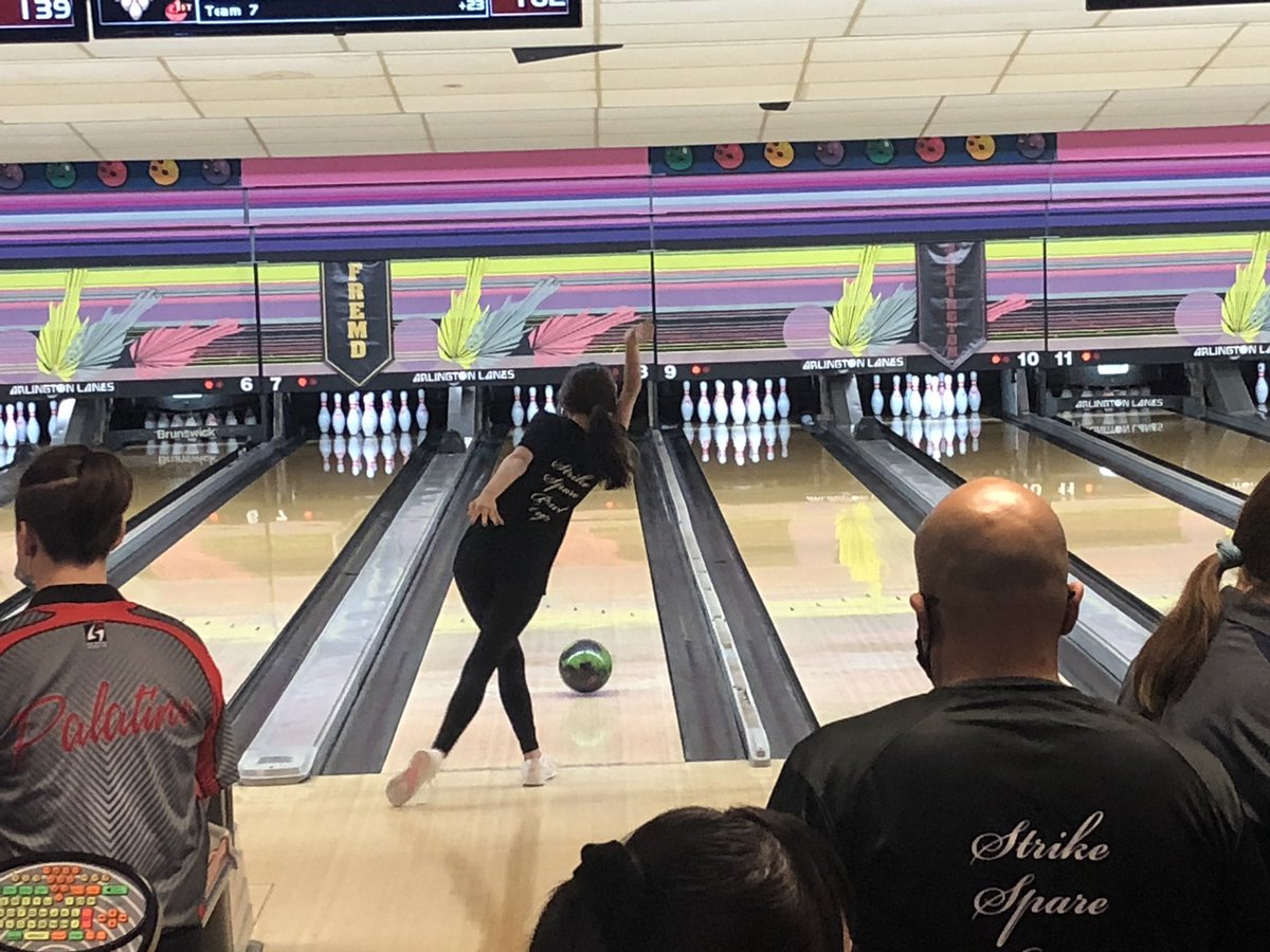 FremdAthletics's tweet photo. Girls Bowling in MSL action vs Palatine https://t.co/YVCjj92to0