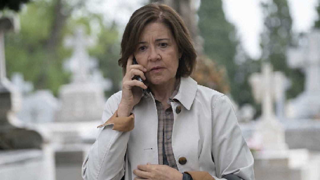 emmaaa02_'s tweet photo. Me ha encantado el capítulo retomando lo que se había dejado 😊.
Pero... no me esperaba la tragedia de ese gran personaje tan importante en la serie...
#MisteriosLaura https://t.co/sY4Hakg86v