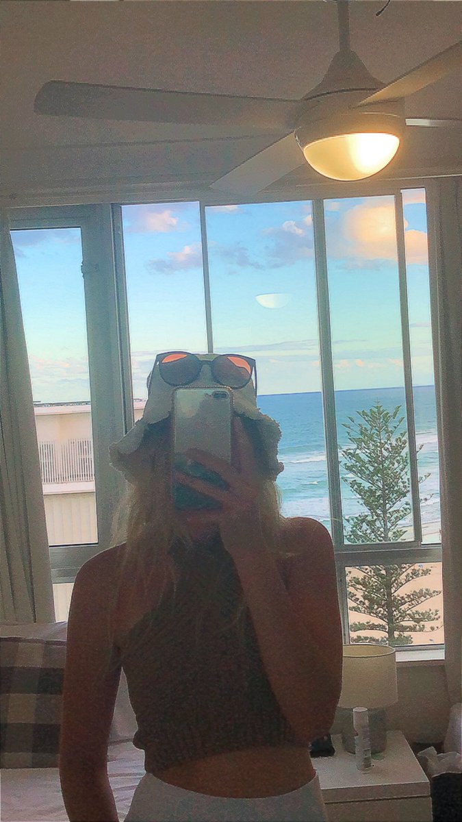 ♡ crys tweet media