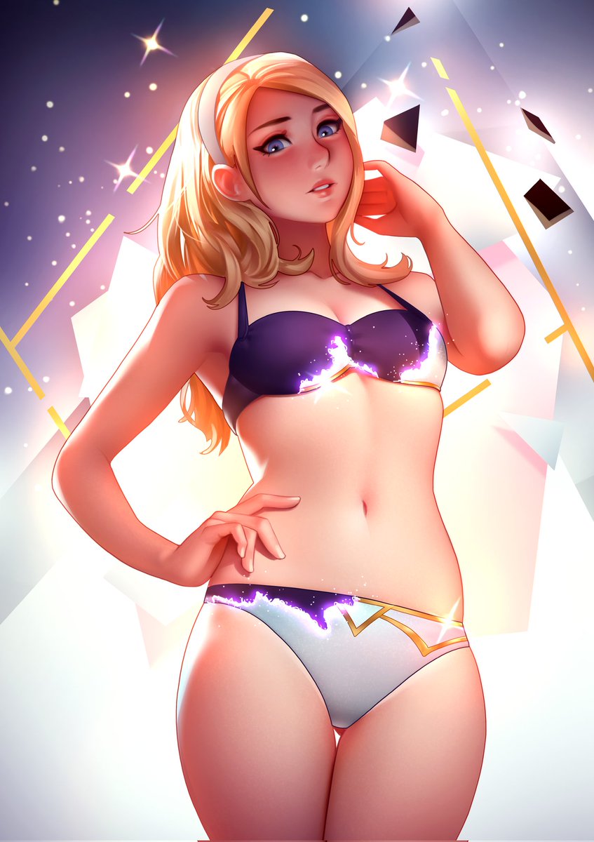 Lux in a bikini ✨
