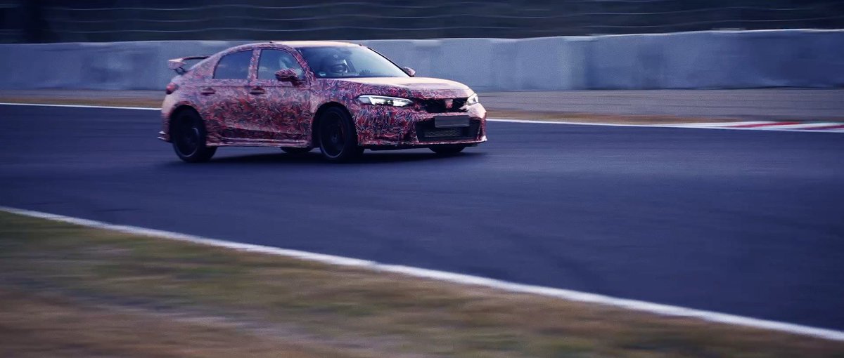 See the 2022 <a href="/Honda/">Honda</a> Civic Type R rip on the track: crdrv.co/LJyTmhe