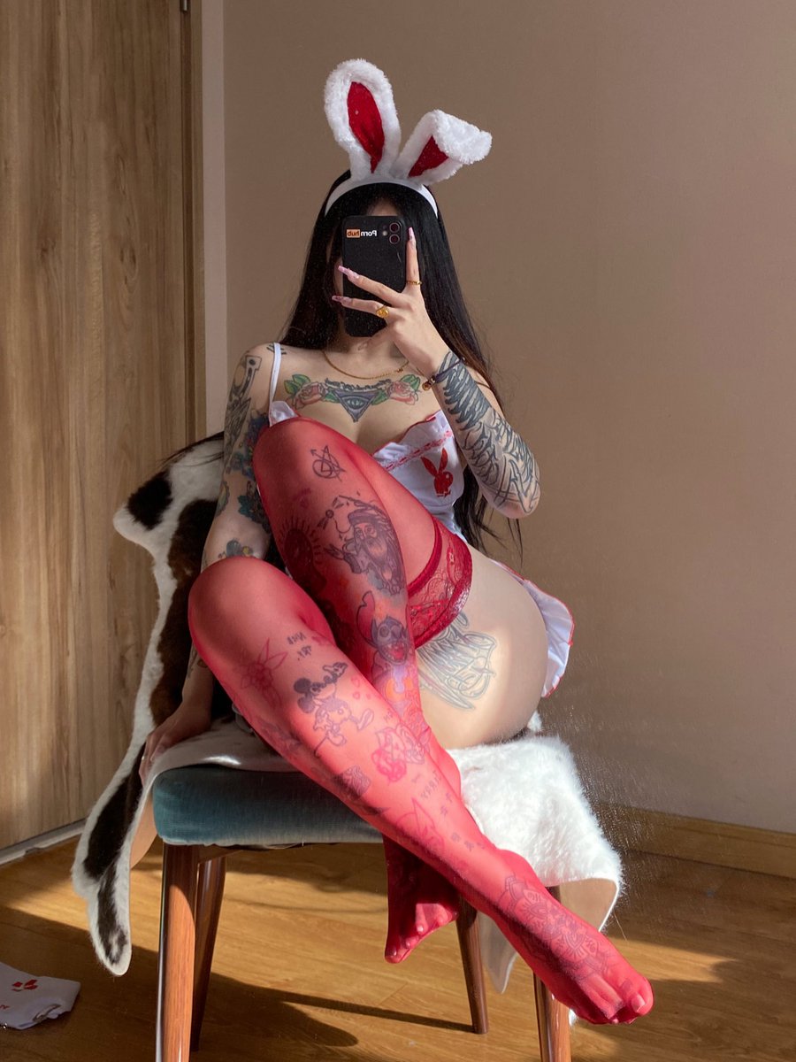 ♥️🐰

#身材 #袜子 #丝袜 #涞觅润丝 #脚 #腿 #纹身 #反差 https://t.co/DCqmPH9TPi