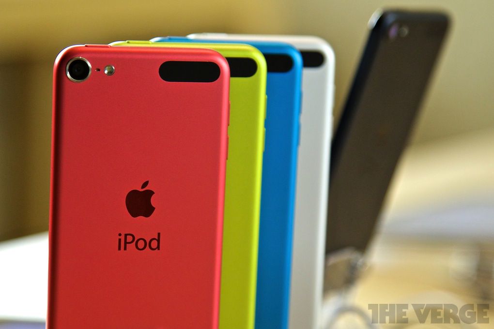School employee stole 3,000 Apple iPods earmarked for Native American kids