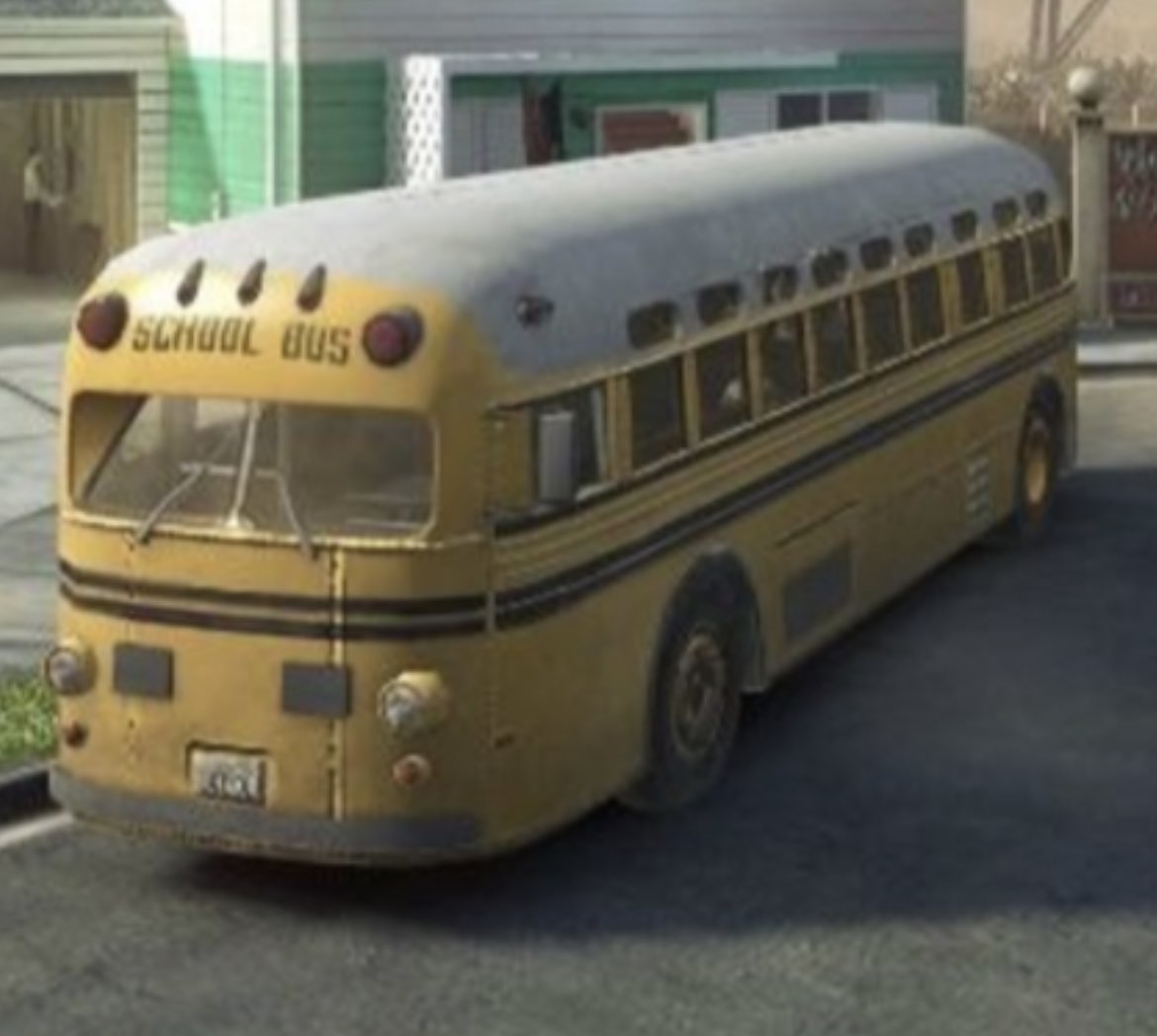 ThatGuyZucks's tweet photo. @DiscoverXnft Just bought this school bus with NFT profits. This community has been an absolute blessing. 🙏🏼 🙏🏼 https://t.co/YpStjQkANq