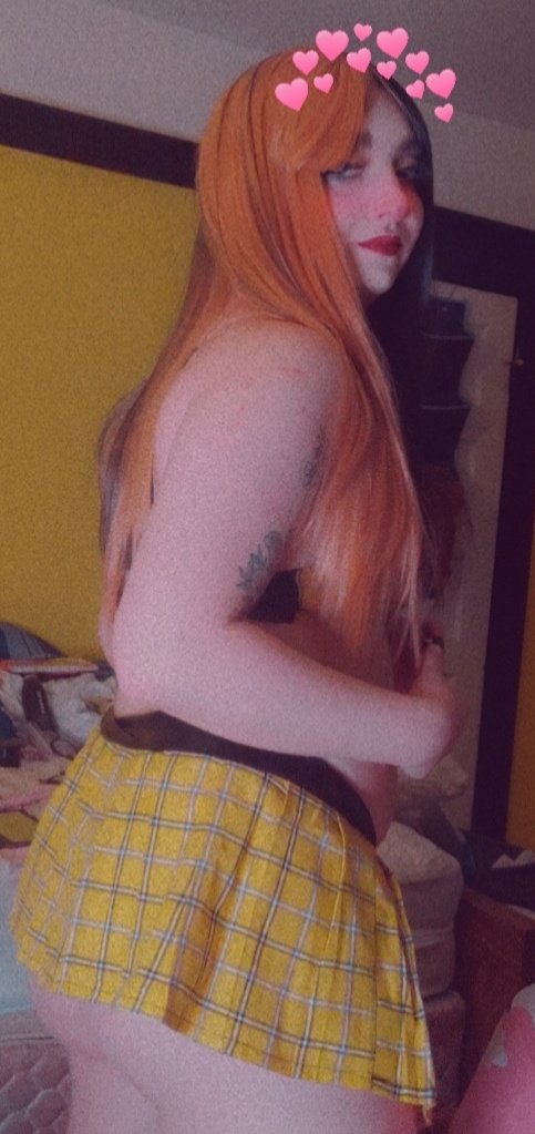 xprinxessbubble's tweet photo. A Hufflepuff with a fat ass https://t.co/zKRKkvas7P