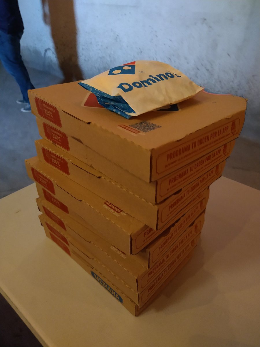 No hay evento maker sin pizzas ...