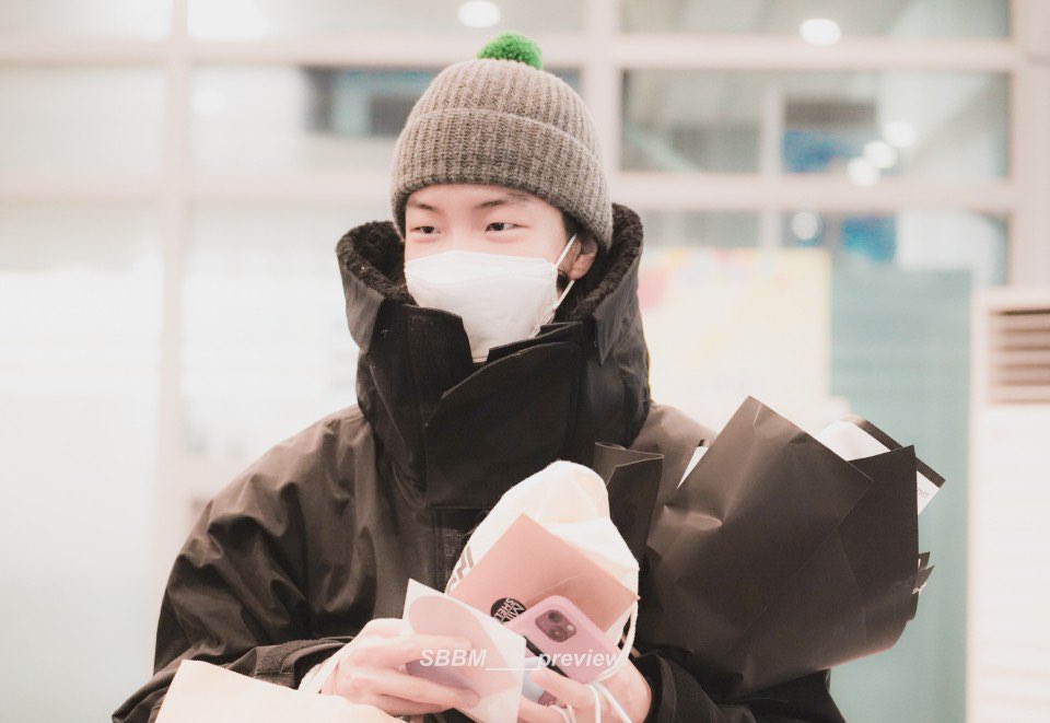 SBBM_sh's tweet photo. 220114 소���해제
마지막 퇴근( ᵒ̴̶̷̥́ ·̫ ᵒ̴̶̷̣̥̀ ) 
@official_hoony_ 
#이승훈 #HOONY #위너 #WINNER https://t.co/XImJqhygzH