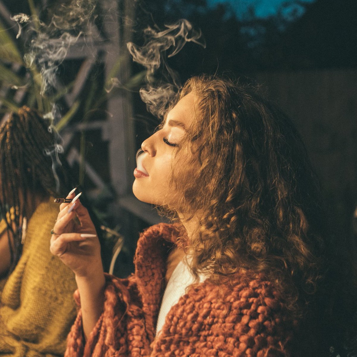 JaciLedford's tweet photo. im tryna smoke https://t.co/WNwq7sCUlY
