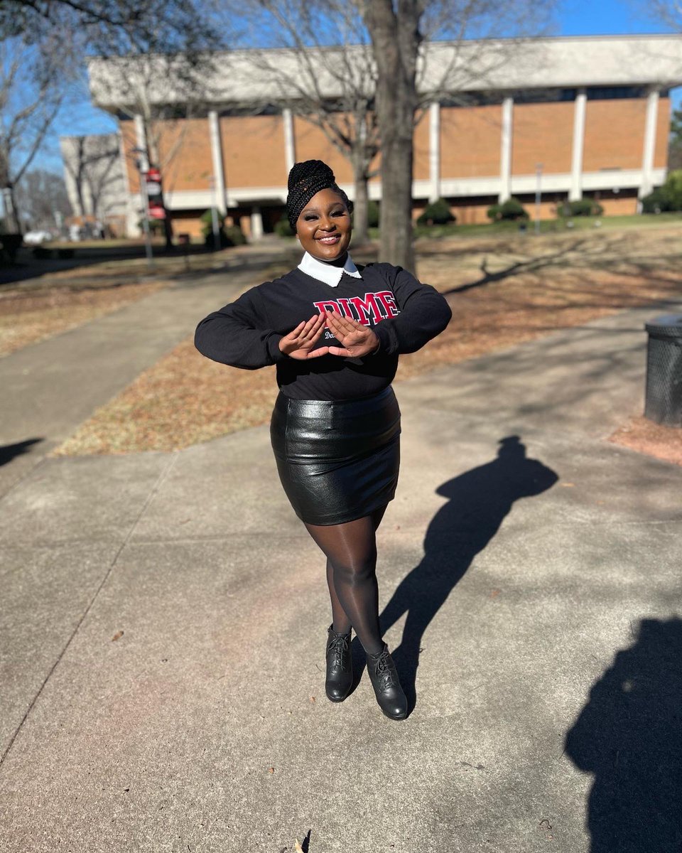 surgeonswife's tweet photo. There are two types of women in this world: DELTAS 🔺and those who wish they were 🤷🏾‍♀️
Happy Founders Day to my devastating Sorors 🔺Greatful my 22 envisioned something greater ! OO-OOP 🐘 
#dst  #deltasigmatheta #firstfoundersday #bigdime https://t.co/MOpAjTzE1W