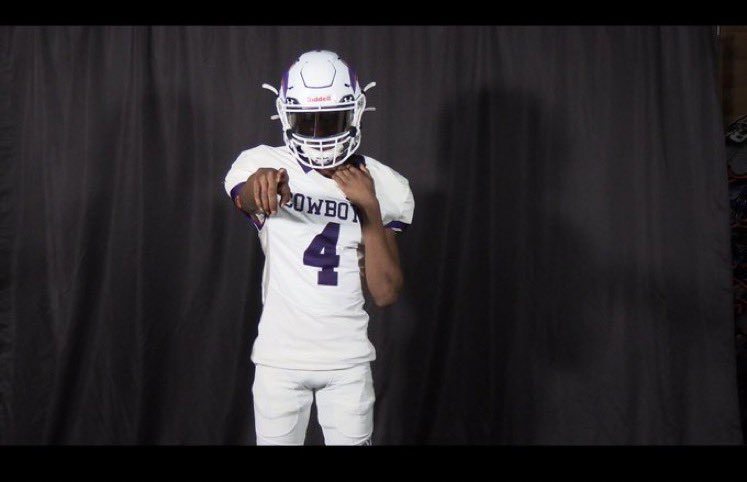 4DQ__'s tweet photo. Had a great time on my official visit @HSUCowboys Also blessed to announce that I have received an offer from Hardin-Simmons University! 🤠🟣🟡 #HOOYAH #TDE 
@hsuDBacks @The_Coach_A @coach_mstanley @LHSWMustangsFB https://t.co/Ru9pjpWsjD