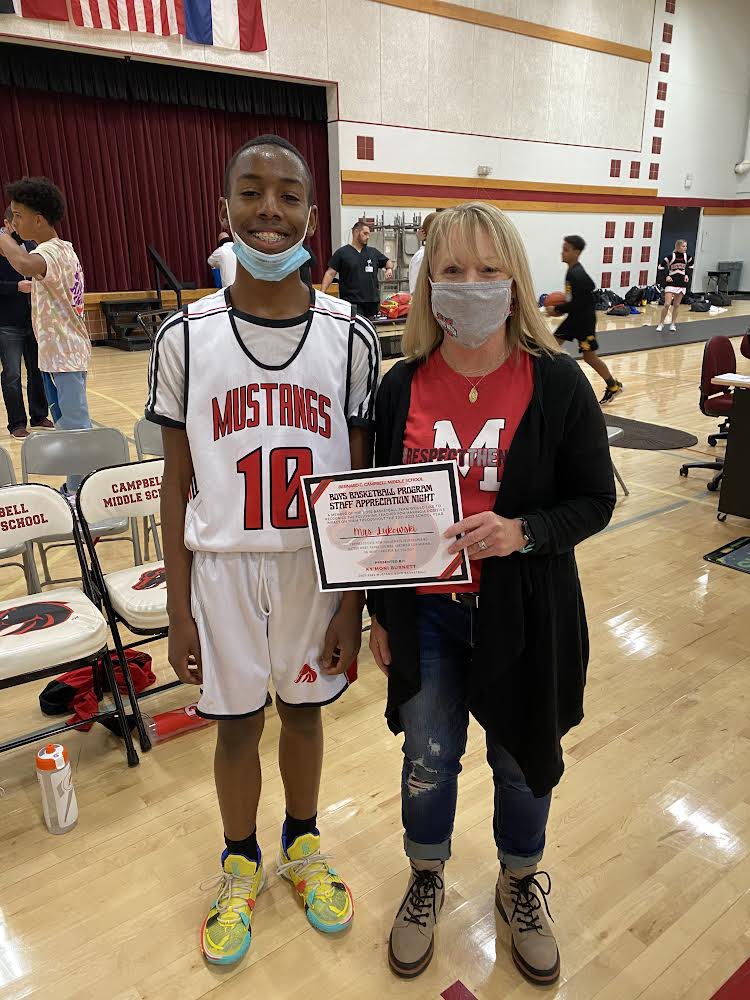 LSR7HILLITS's tweet photo. Our @BCMSMustangs Boys dropped two tough ones vs solid PLMS teams tonight at Home, but, we couldn’t be more proud of how they recognized the AMAZING staff of #MustangNation for Staff Appreciation Night! That’s what it’s all about! #RallyUp #ContributionCountsBCMS https://t.co/hHlLhVAHRT