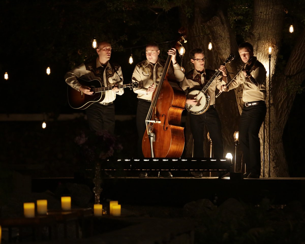 What are they playing? Wrong answers only.