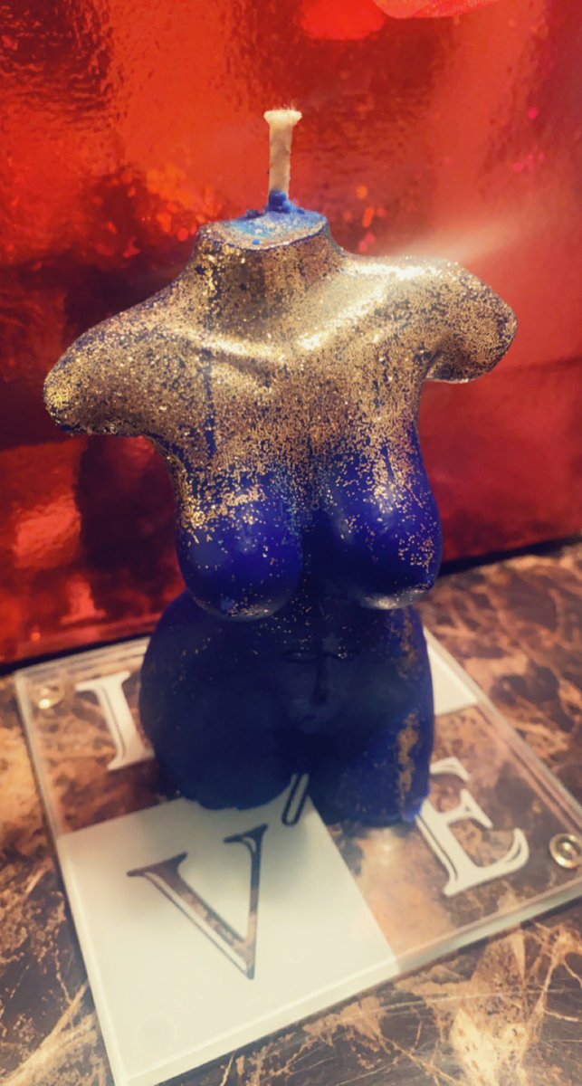 Nina_Nicole89's tweet photo. Custom made Body By Nina!!!!! 
 https://t.co/bzAjBY7xRz 

Mardi Gras set coming soon!!!!!!! 
#candlemaking #candlelady #wineoclock #nolalife⚜️ https://t.co/G1WpSAm6DX