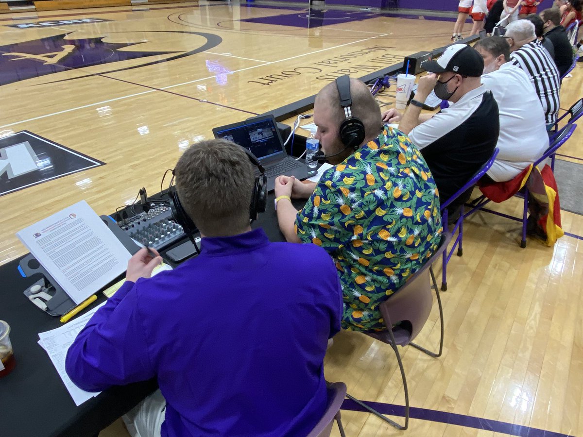 Live look at our OL Dawg Pound member <a href="/JacobKruckenbe2/">Jacob Kruckenberg</a> - doing Live in game play by play for <a href="/Avila_WBBall/">Avila Women's Basketball</a>. Building his portfolio and real work experience! #EAGLEPRE22URE