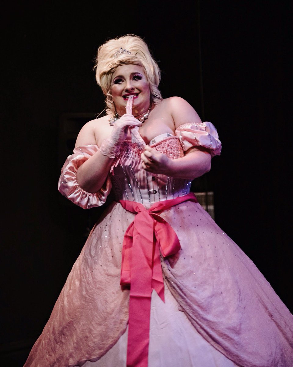 ps_burlesque's tweet photo. Our next performer, Lottie a la West, is the body positive nerd princess of Chicago, she's brought her particular brand of sparkle and silliness across the country, from Burlesque festivals to Anime Conventions. You can follow her on tiktok for nerdy content. https://t.co/qH7cFIgsMG