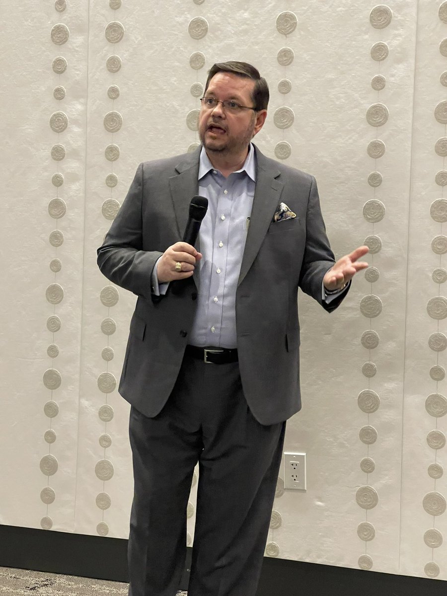 toddburkhalter's tweet photo. Thanks to Roger Herring from Investors Accounting for sharing in the 2022 #DrivePlanning Kickoff Event! #financial #money #moneytwitter https://t.co/Cg8kZNOqwA
