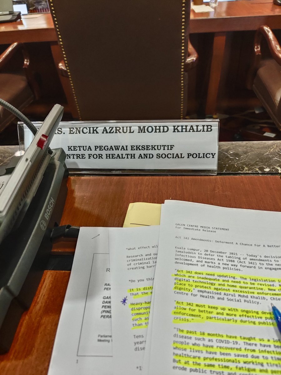 azrulmohdkhalib's tweet photo. Wore my Slytherin tie to this morning's PSC meeting. #Act342 https://t.co/M6eAefpotq