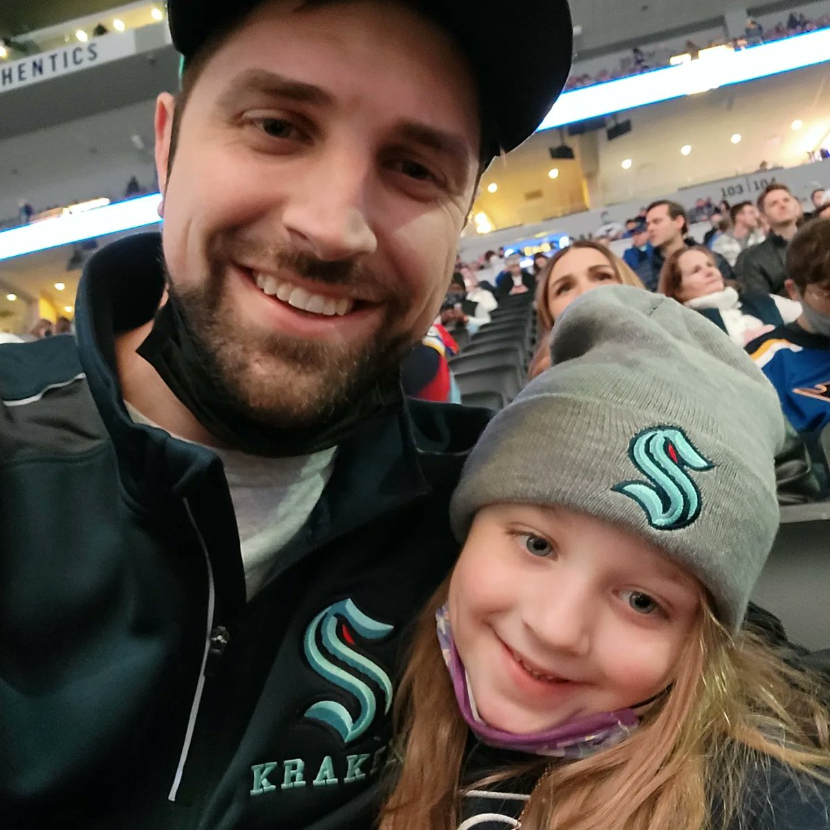 Seahawk12_'s tweet image. RELEASE THE @SeattleKraken 🐙 ⚓️ 🏒