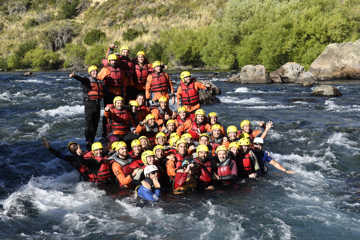 RiverPlate's tweet photo. Un equipo todoterreno 😎

#River2022 🤜🤛 https://t.co/in2QByEPqV