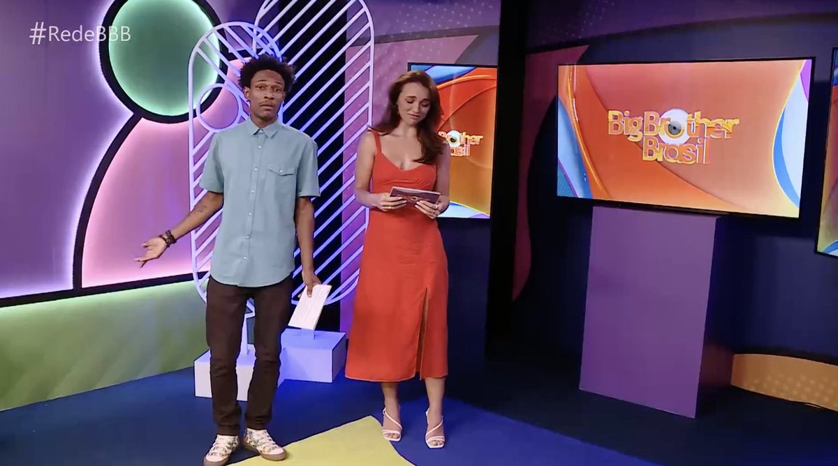 bbb's tweet photo. Rafa Kalimann (@rafakalimann_) se emociona em sua estreia como apresentadora na #RedeBBB ao lado de Rhudson (@orhudsonvictor). 
Confira como foi! ➡ https://t.co/Lo5kOCeBuW

#BBB22 https://t.co/V1SD7H27dG