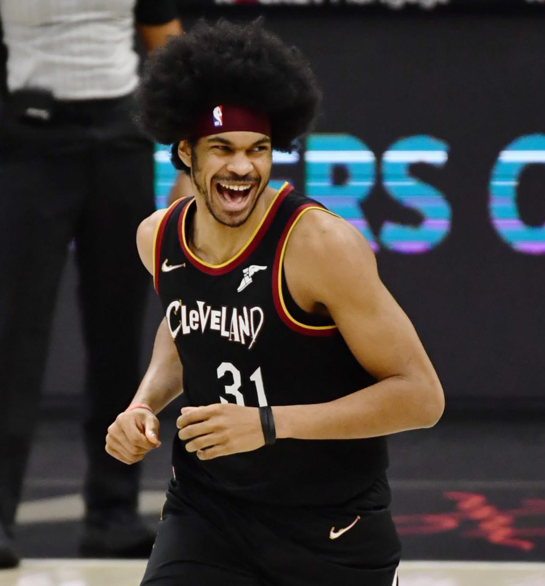 retweet if you think #JarrettAllen should be in the #NBAAllStar game