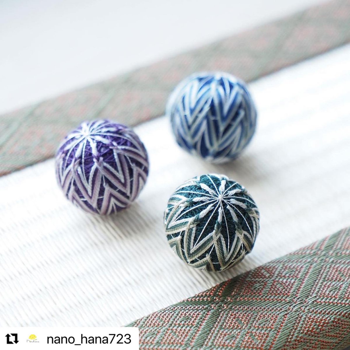 本日も #はれてまり工房in小田急百貨店新宿店 はじまりました。
いつもお越しくださるお客様とも新年のご挨拶ができとても嬉しいです💐

作家のNanohana <a href="/nanohana_JP/">nanohana</a> さんからは、今回新しくシックなお色味の作品が登場しております。
要チェックです！