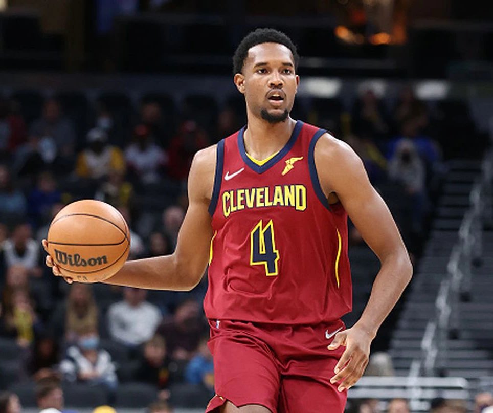 retweet to get #EvanMobley to the #NBAAllStar game