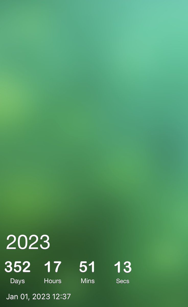momoneycannabiz's tweet photo. #soberyear patiently waiting for 2023 https://t.co/6uwDlXveeu