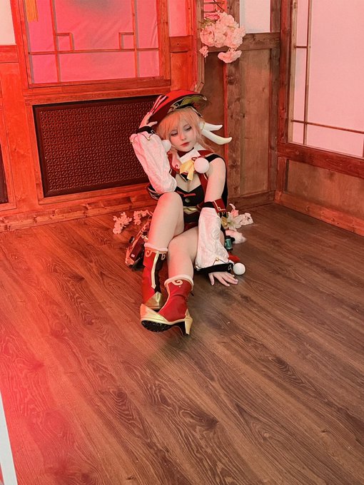 Twitterのコスプレ画像32