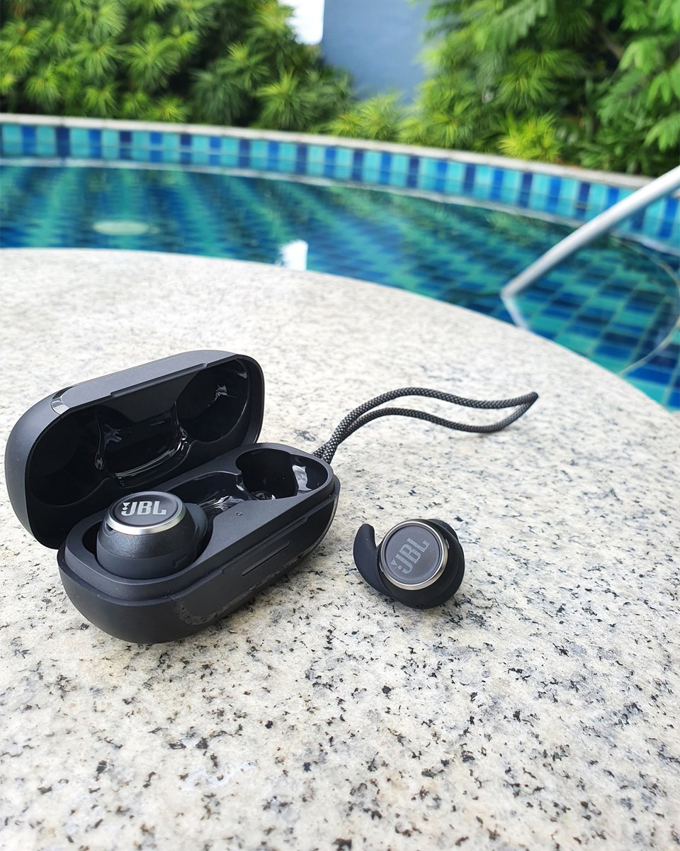 JBLPH's tweet photo. Guaranteed to put you in your best mood with no wires hindering your movements.
✔️ Water and dustproof
✔️ 21 hours of playtime
✔️ Active Noise Cancelling
✔️ JBL Signature Sound
#JBLReflectMiniNC (₱8,299)
#JBLPH #DareToListen #JBLTrueWireless #SoundThatFitsYou #Earbuds https://t.co/oJ4EUETs8f