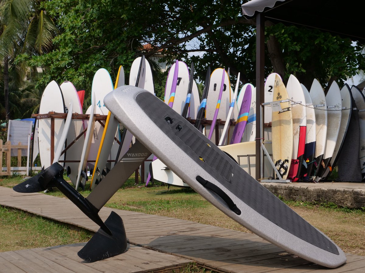 Will you choose Waydoo Flyer ONE or traditional surfboard？Let me know your answer！