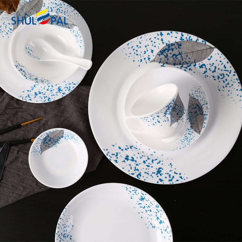 shulopal's tweet photo. #shulopal Our new design #opalglass dinnerware.Its eye-catching pattern will make your food look incredible and all the more delicious. What do you plan to serve on your platter? #opalglassware #tableware #homedecor #dinnerware #privatelabel #milkwhiteopalglass #arcopal https://t.co/WX5f0SxQlE
