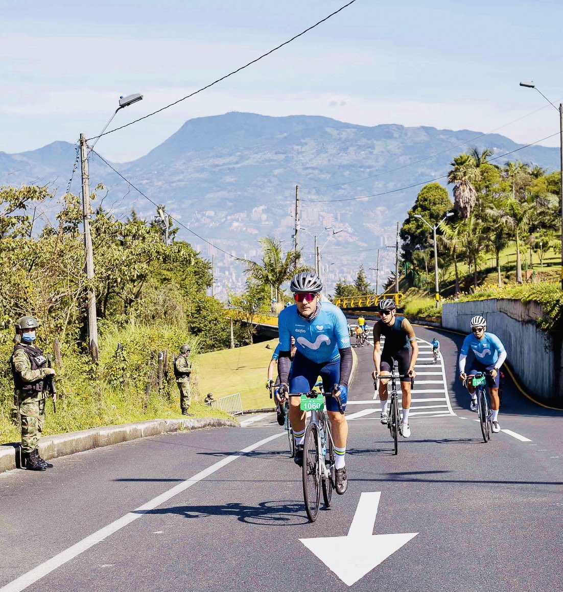 Alexorsan's tweet photo. Así sería nuestra primera entrevista para @ESPNDeportes @ESPNCiclismo (sueña en grande, soñar no cuesta nada).

- ESPN: Por qué te gusta el ciclismo?

- Yo: Por el aporte a nuestra salud física y mental,…

https://t.co/ZeJPa1dhU4

https://t.co/VdGHWed8Vz https://t.co/QCGDGRik7d
