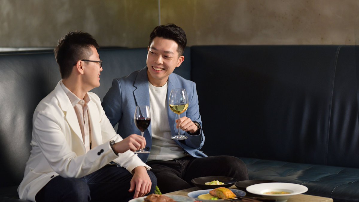 cordishk's tweet photo. 【Let it Flow!】Satisfy your cravings with the 4-course sumptuous brunch featuring European-style delicacies with 90-minute unlimited sparkling wine, local beers, house wines and soft drinks at Alibi – Wine Dine Be Social! 

Book now: +852 3552 3232 

#CordisHK https://t.co/VFTo37kXmt