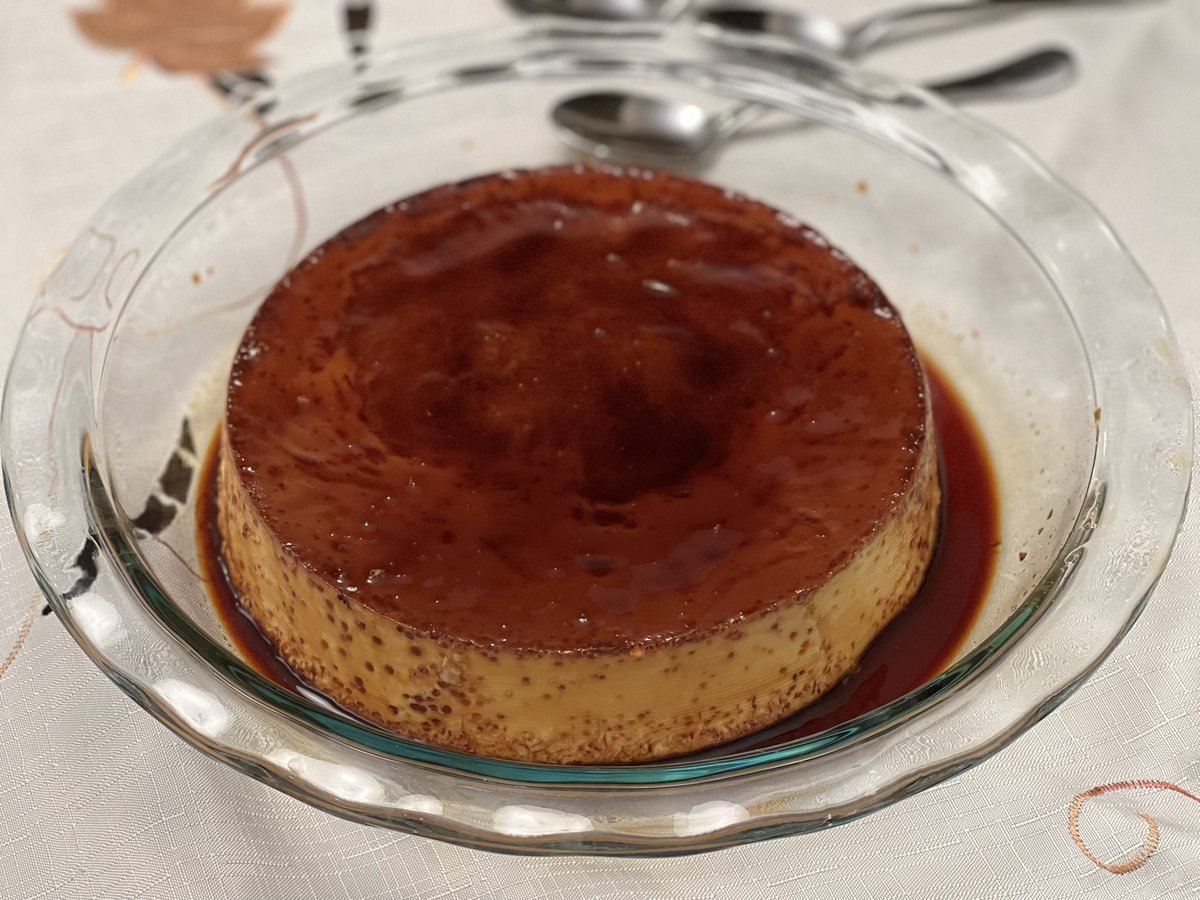 paks's tweet photo. Flan’s Venezuelan cousin El Quesillo @OnIyFlans https://t.co/WkIaffJYON