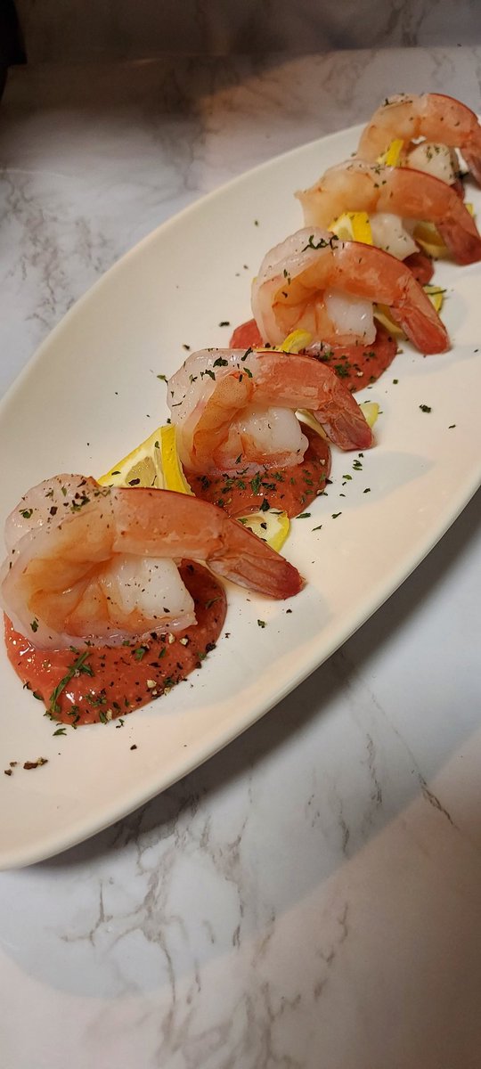 MissGabbyGuns's tweet photo. My version of shrimp cocktail! π€ delicious and low fat ππ #ChefGabby https://t.co/fGRQ4AhCZz